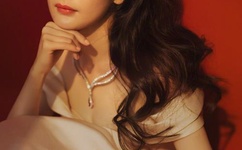 精品无码日本蜜桃麻豆走秀